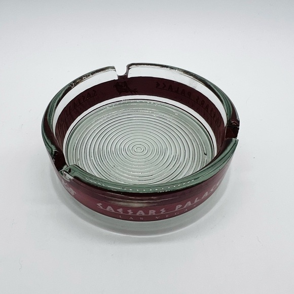 CAESARS PALACE LAS VEGAS VINTAGE SMALL ASHTRAY - Picture 1 of 7